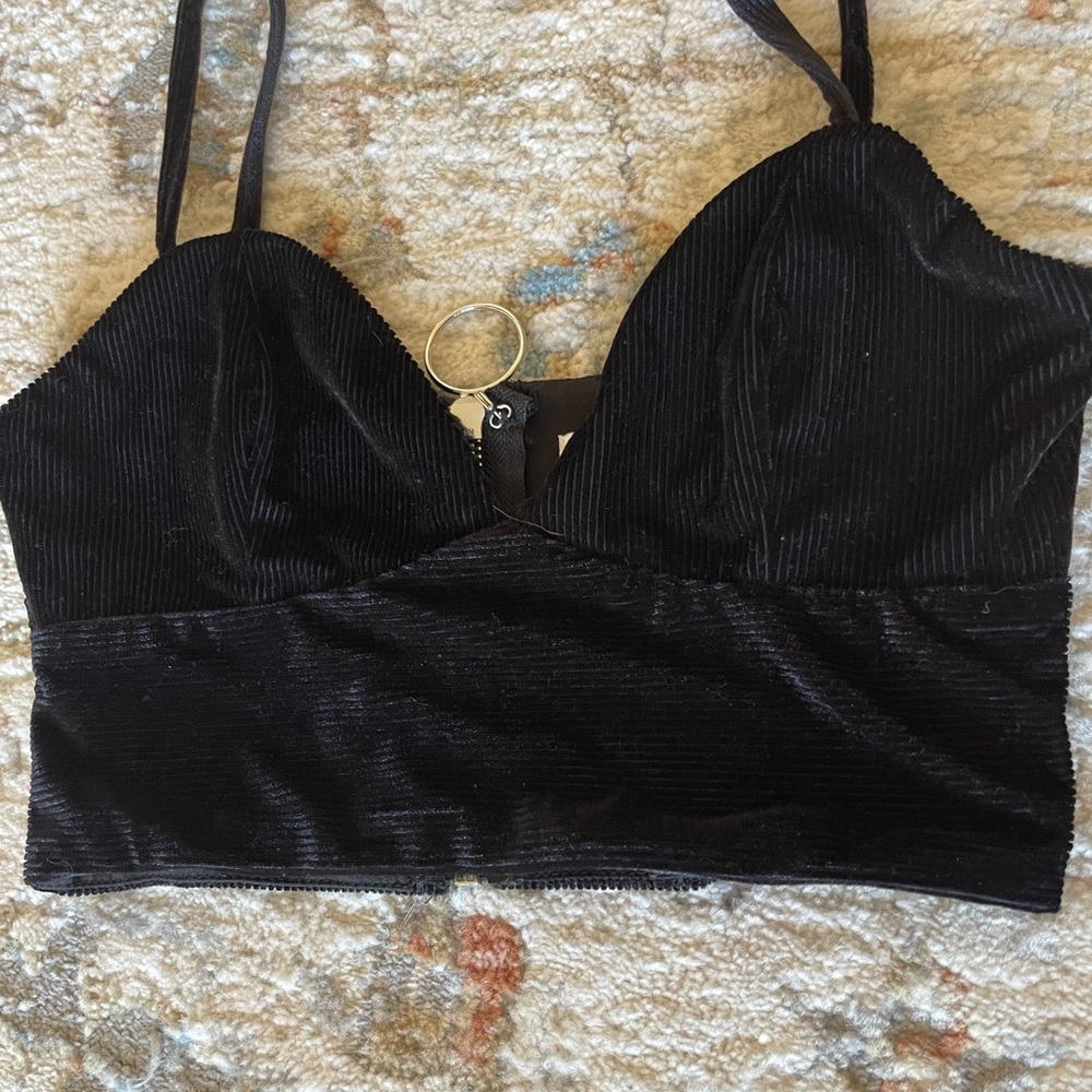 Tiger Mist Black Velvet Crop Top